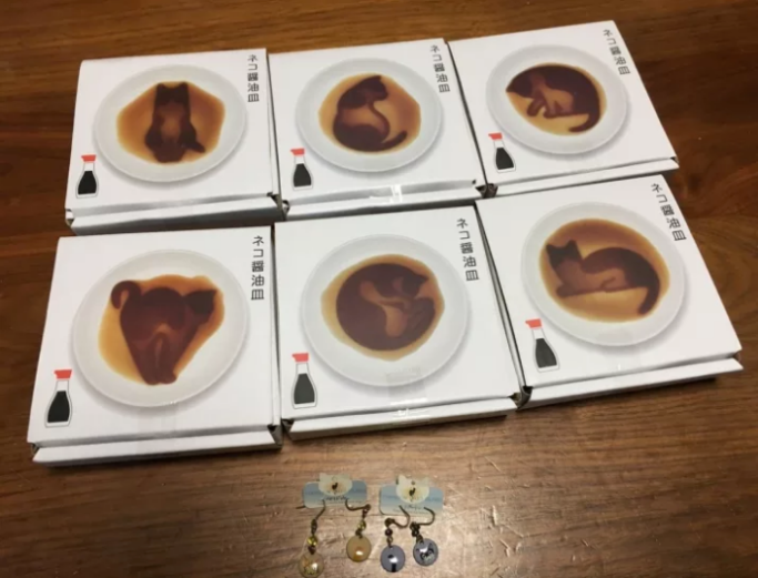 plates for making soy sauce cats